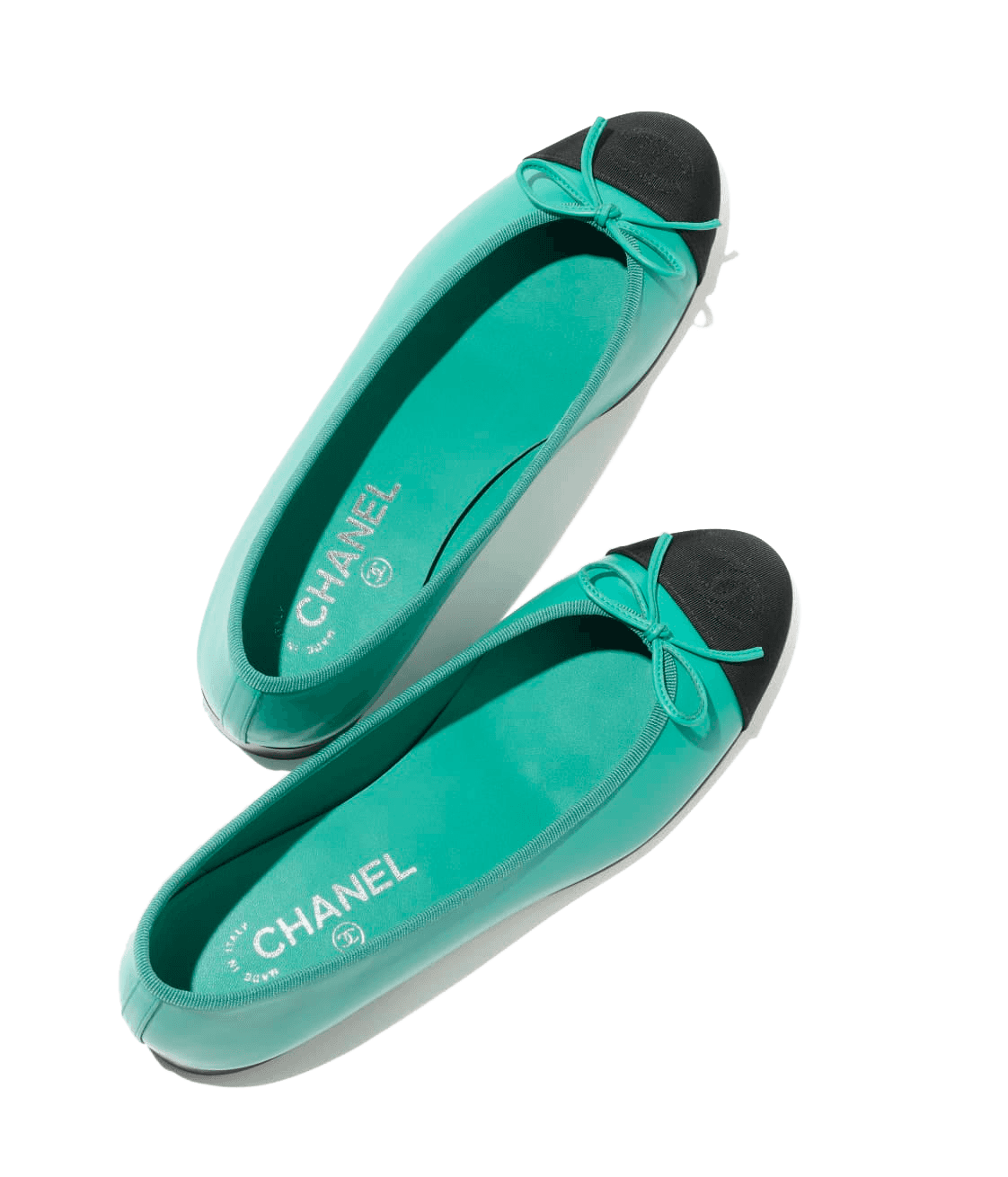 ballet-flats-turquoise-black-calfskin-grosgrain-calfskin-grosgrain-packshot-artistique-vue3-g02819b1