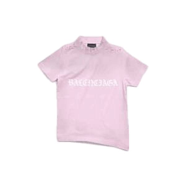 ライトピンクのボディコンフィットTシャツ