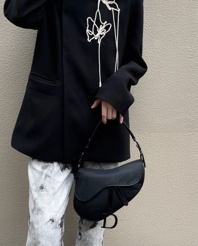 點擊看全螢幕 Saddle Bag With Strap photo review