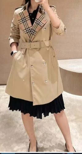 Faceți clic pentru a vizualiza ecranul complet Short Check Collar Gabardine Trench Coat photo review