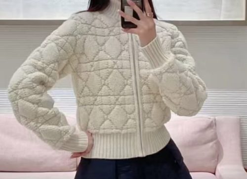 Macrocannage Zipped Cardigan photo review