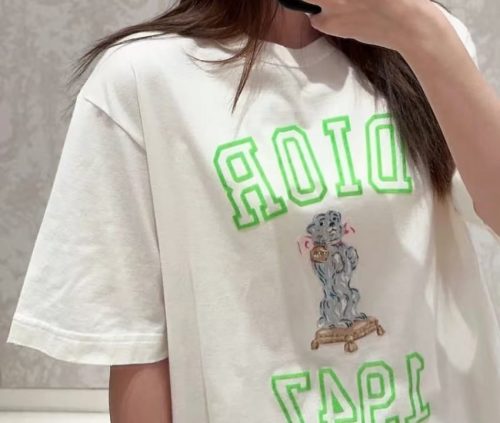 Relaxed-Fit Bobby T-shirt photo review