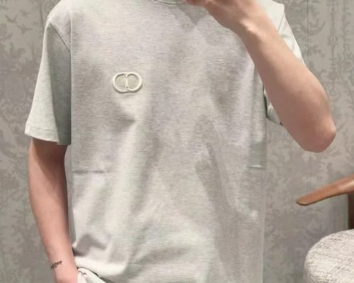 CD Icon T-Shirt, Relaxed Fit photo review