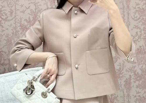 Clicca per visualizzare a schermo intero Cropped Jacket photo review