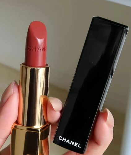 Rouge Allure Velvet photo review