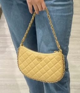 點擊看全螢幕 Hobo Handbag photo review