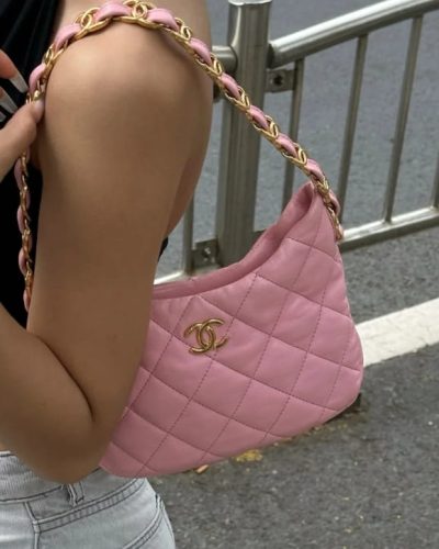Klik for at se fuld skærm Hobo Handbag photo review
