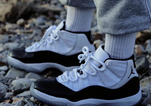 Air Jordan 11 Retro 'Concord' 2011 photo review