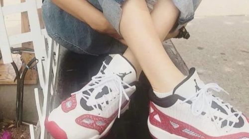 Air Jordan 11 Retro Low IE 'Gym Red' photo review