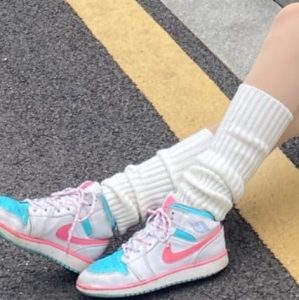 Air Jordan 1 Mid Digital Pink photo review