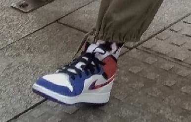 Air Jordan 1 Mid Multicolored Swoosh photo review