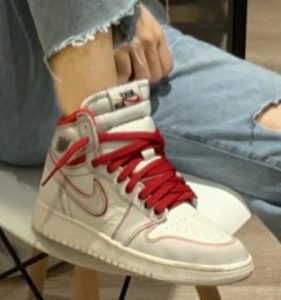 Air Jordan 1 Retro High OG Phantom photo review
